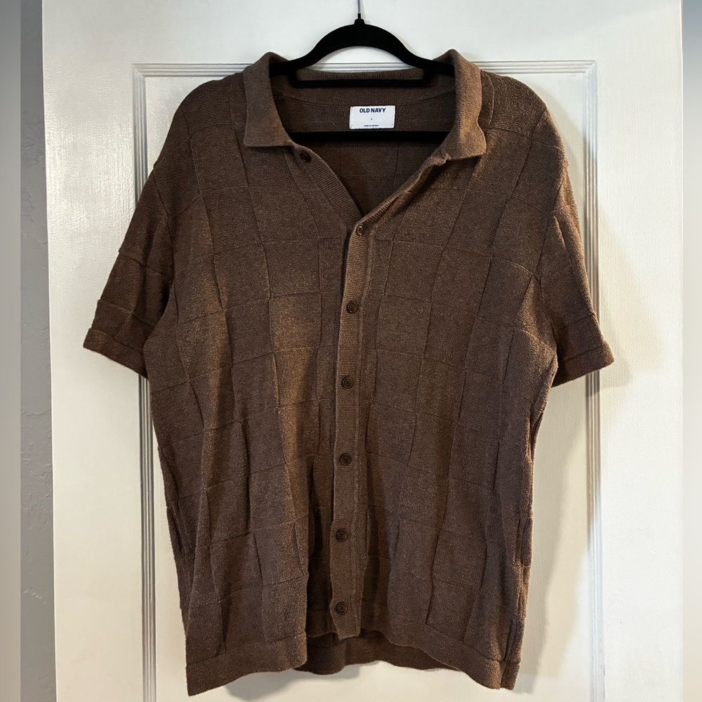 Old Navy Men's Brown Short-Sleeve Button-Up Polo